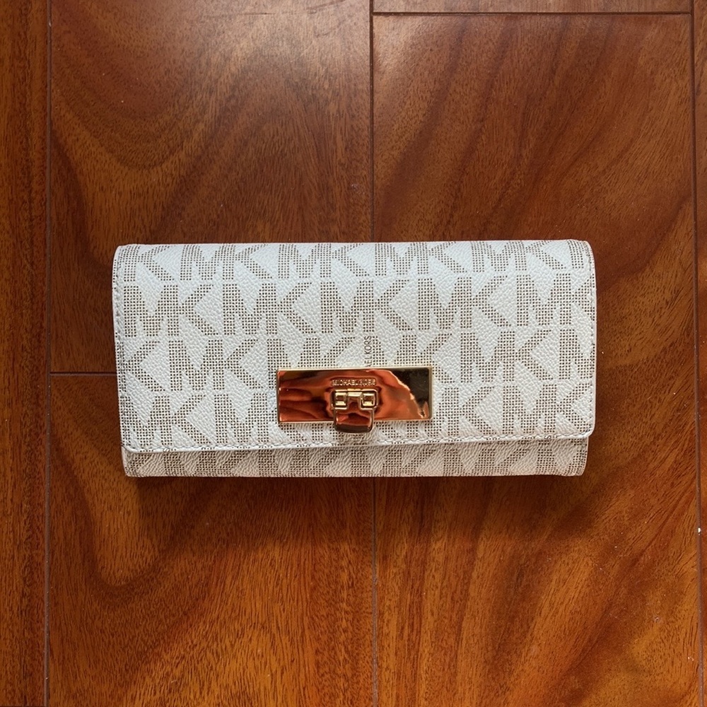 Callie Carryall Wallet